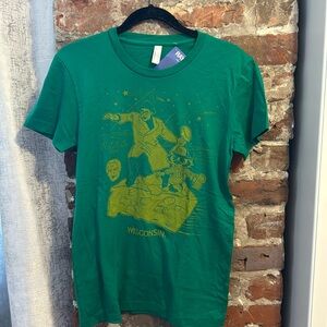 Green and Yellow Wisconsin Raygun NWT Women’s T-shirt XL